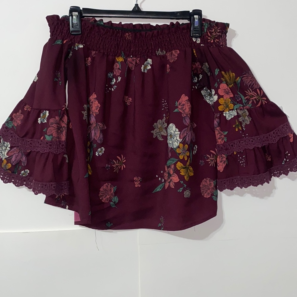 off the shoulder flare sleeve top